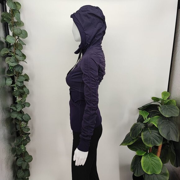 Lululemon Women’s Dance Studio Reversible Purple Hooded Jacket Size 2 - Picture 8 of 13